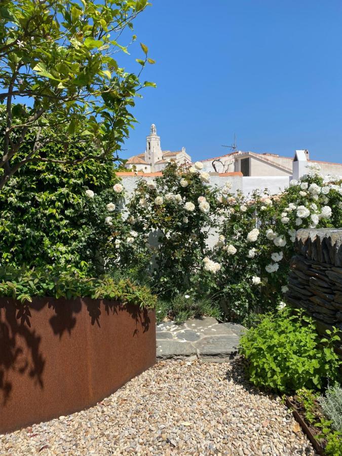 Centric Townhouse With Sea View - Casa Marta Villa Cadaqués Kültér fotó