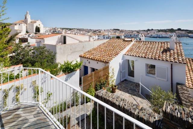 Centric Townhouse With Sea View - Casa Marta Villa Cadaqués Kültér fotó